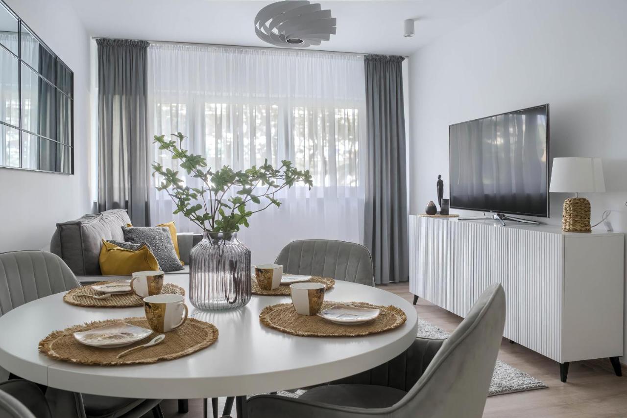Corolla Apartments Solidarnosci 96 Warsaw Ngoại thất bức ảnh