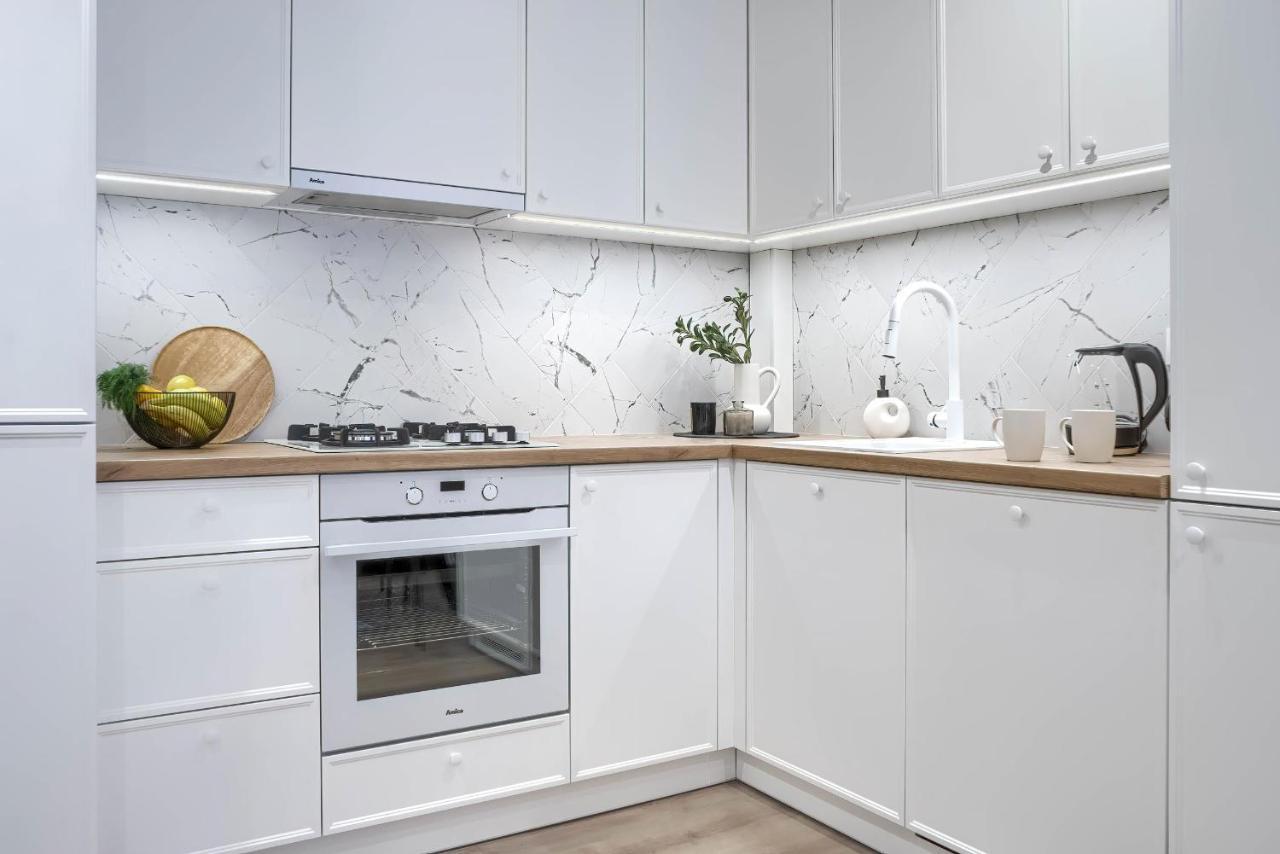 Corolla Apartments Solidarnosci 96 Warsaw Ngoại thất bức ảnh
